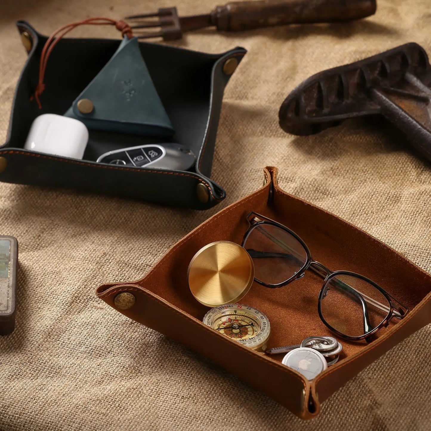 8.6" Leather Valet Tray