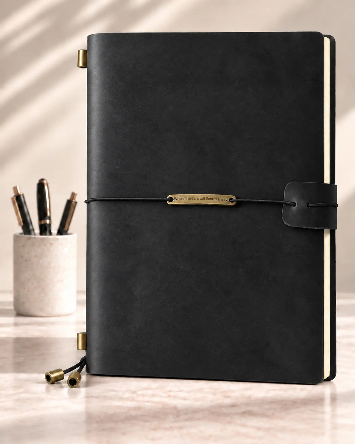 Legacy Plaque A5 leather traveler’s notebook in Black